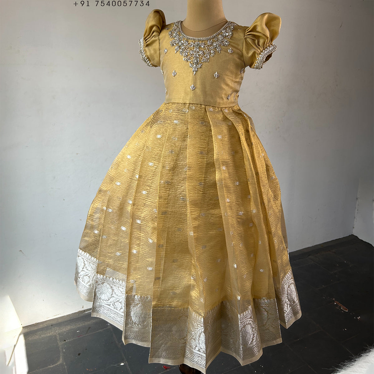 sonpari vastra