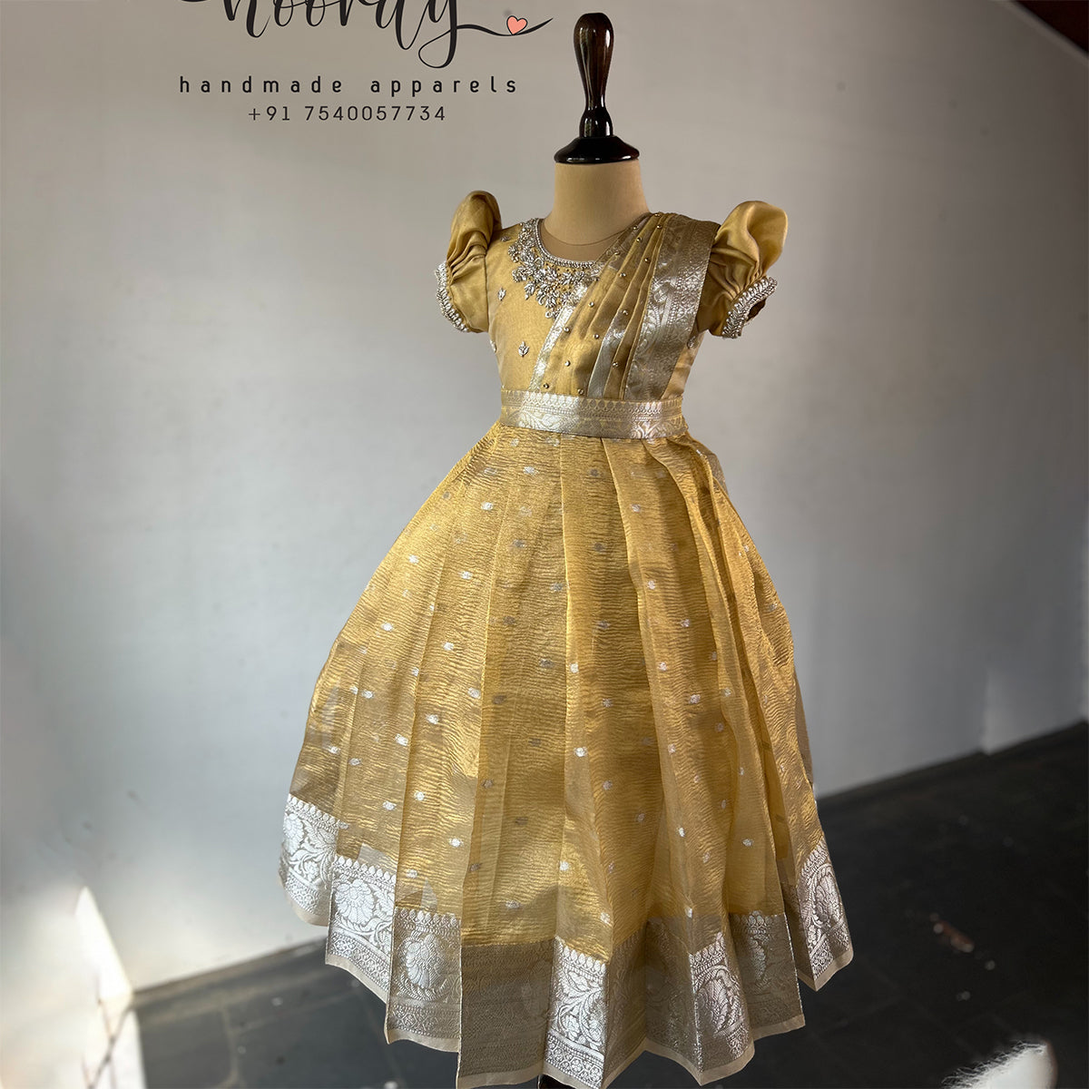 sonpari vastra