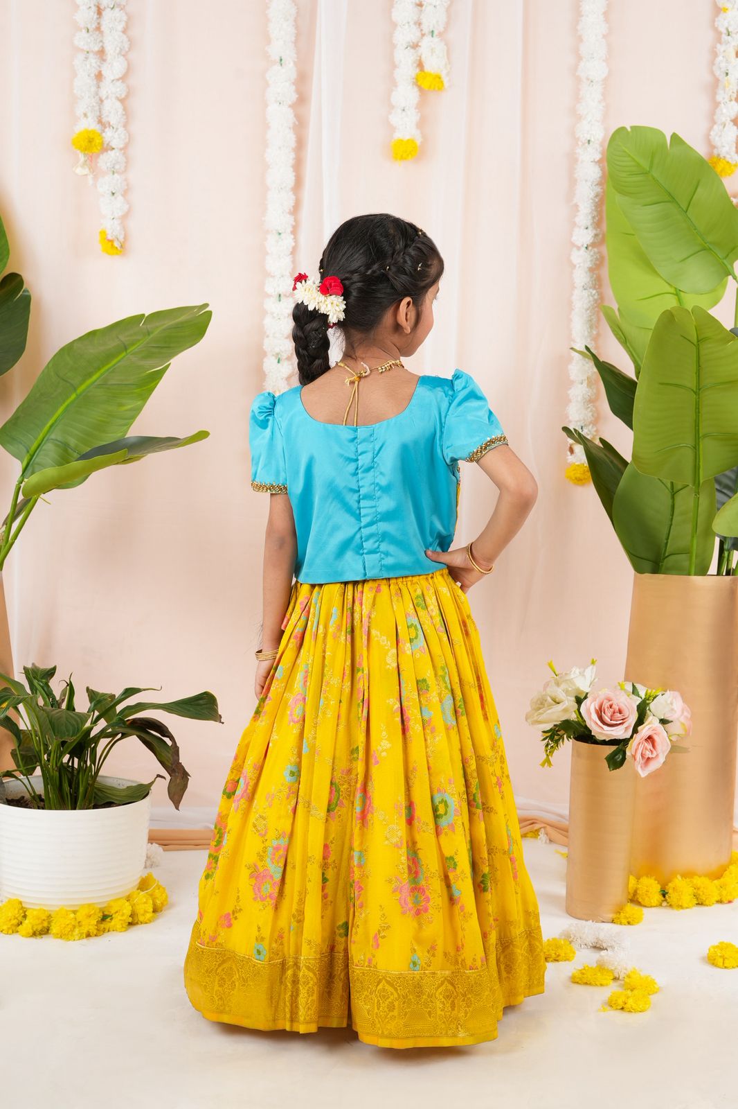 MeenRang - YELLOW