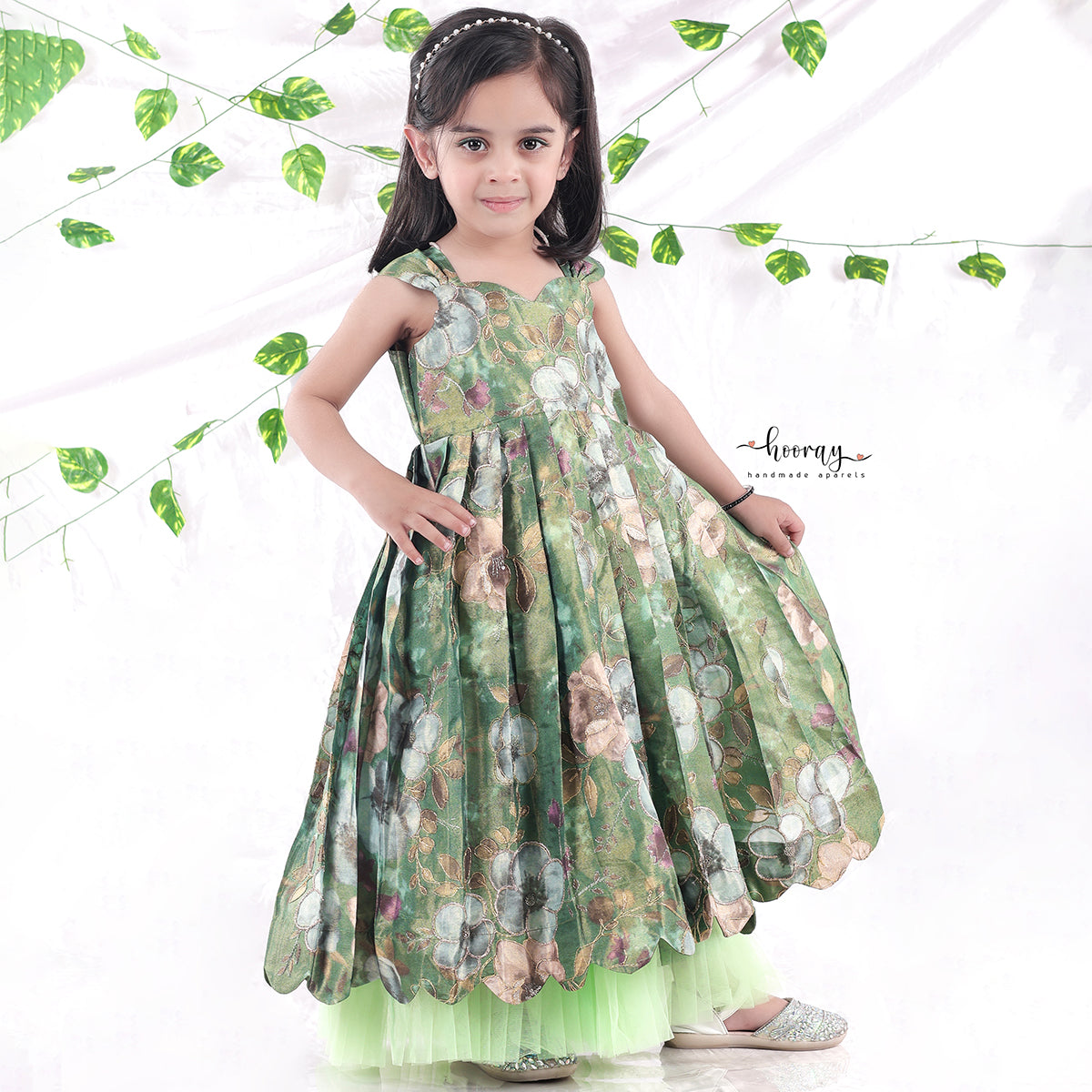 Beauty in Bloosoms Green