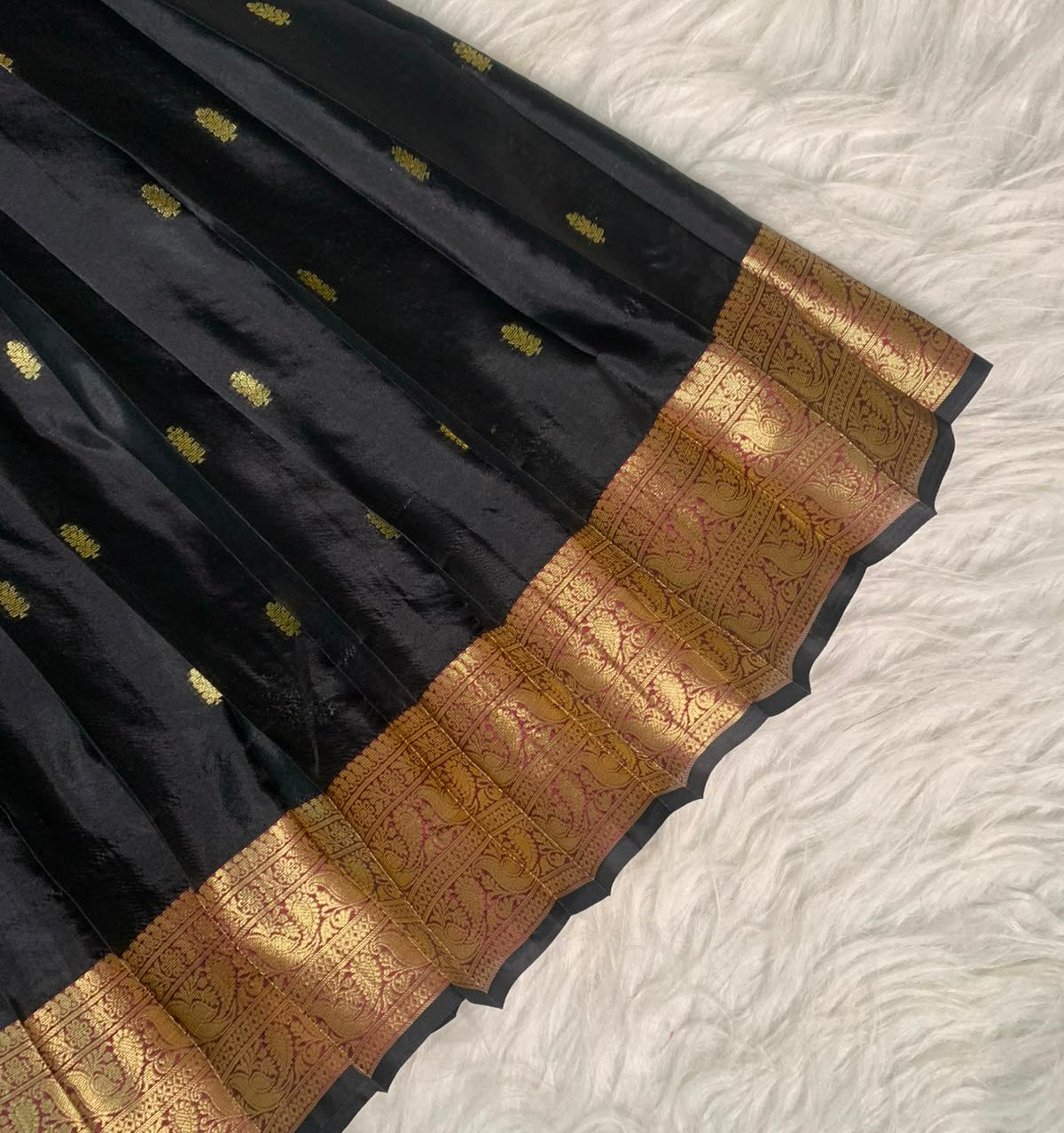 Karunthamarai