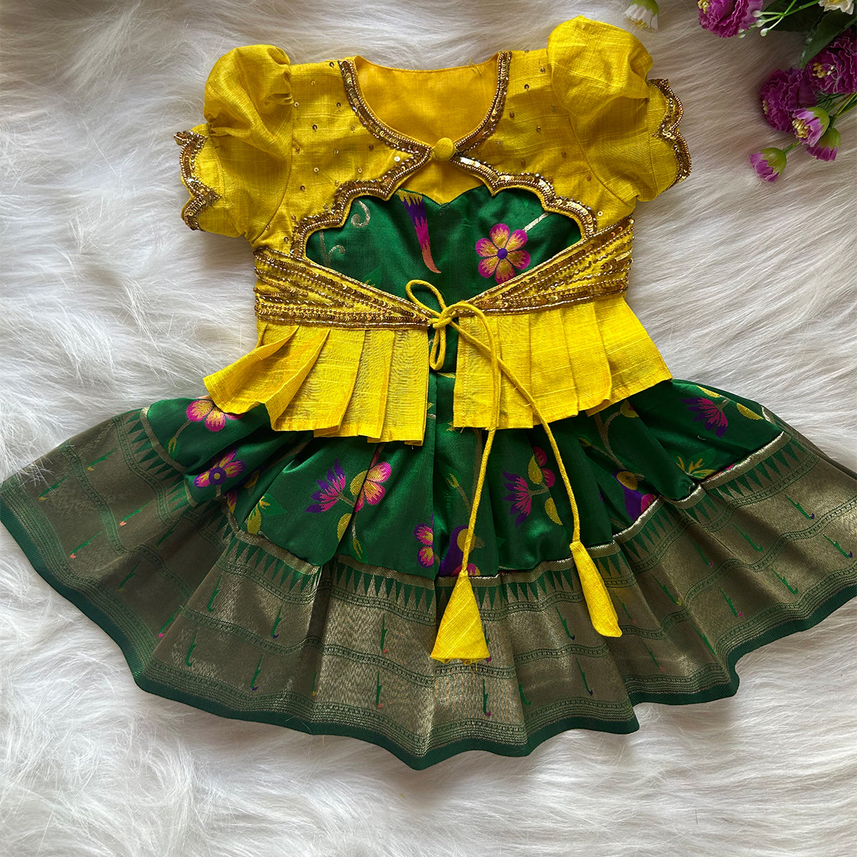 RUHANI RUFFLES