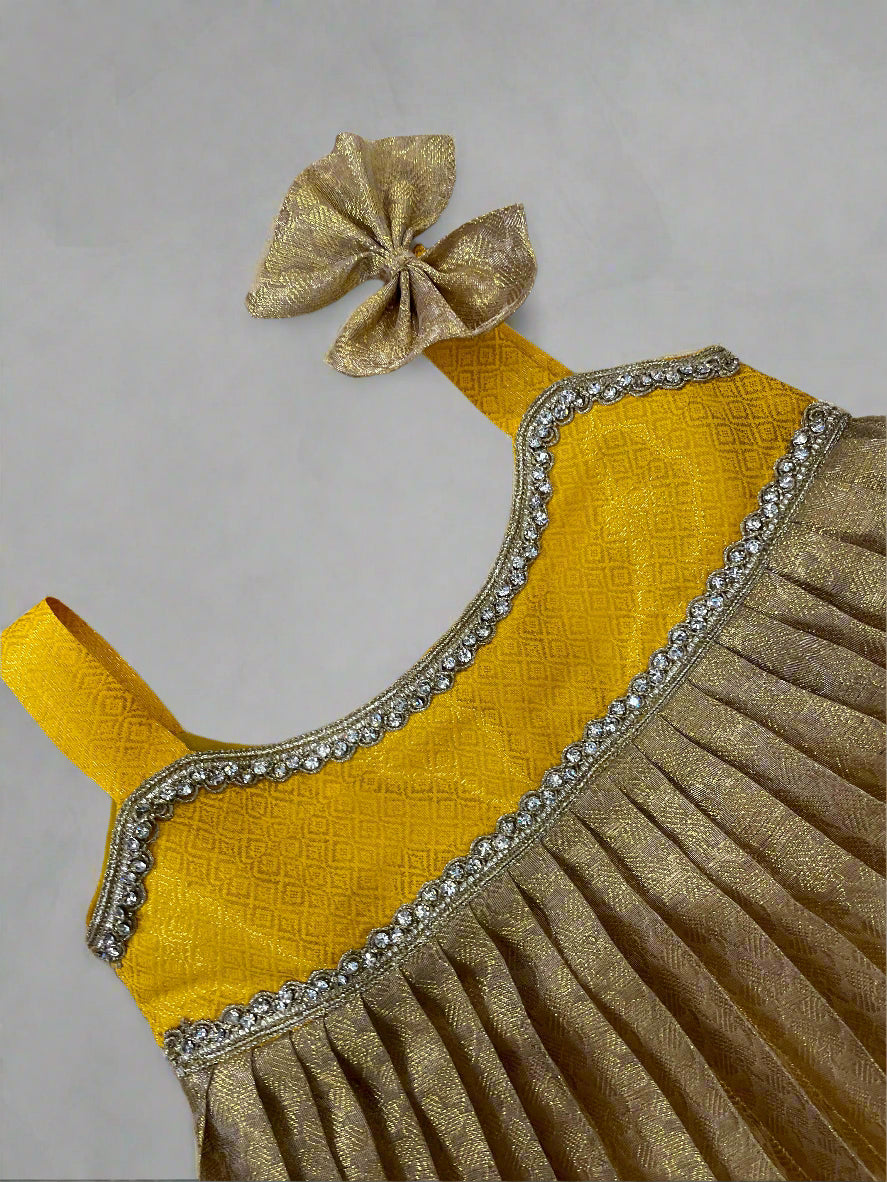 Twirly golden