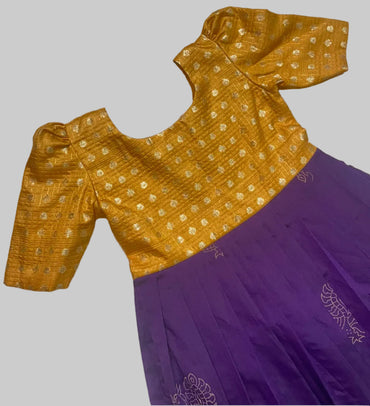 Gajra Glow - Orange