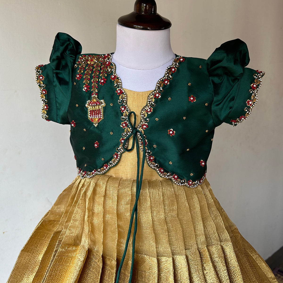 zara's Golden layer