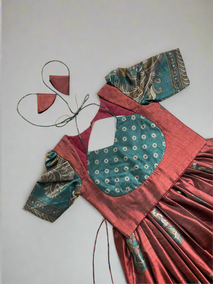 Naveli - Rustic Red