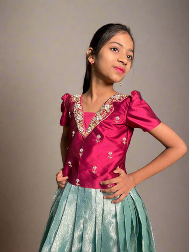 VARNINI - BLUE (grand)