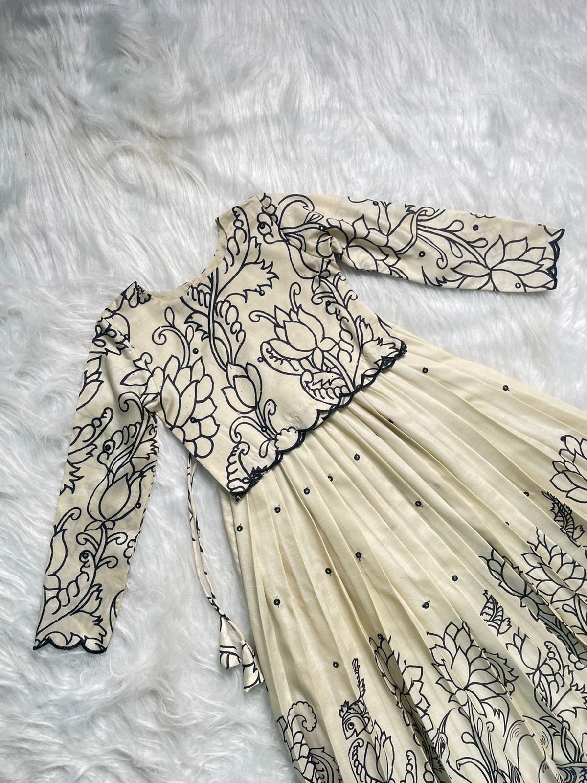 Ivory Eclipse