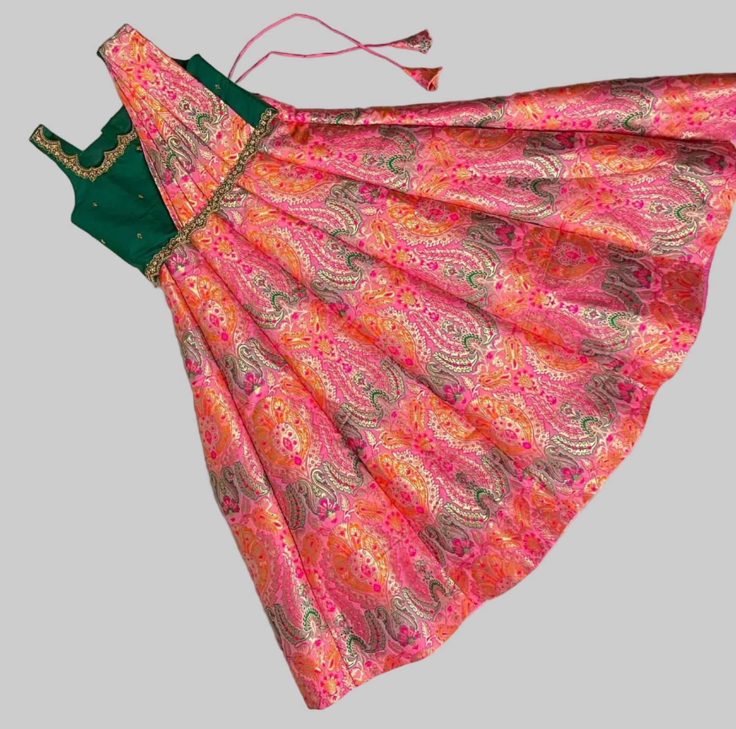 rose banarasi