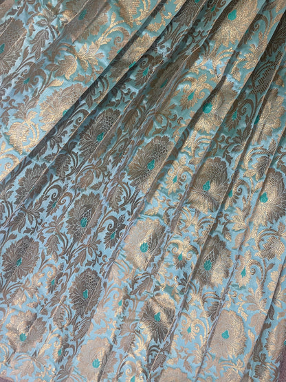 Aqua Tango Banarasi