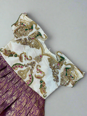 CHOLA TAPESTRY