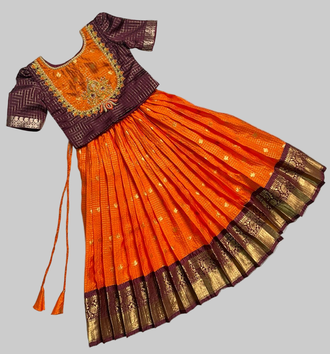 Vaidehi checks - Kumkum Glow