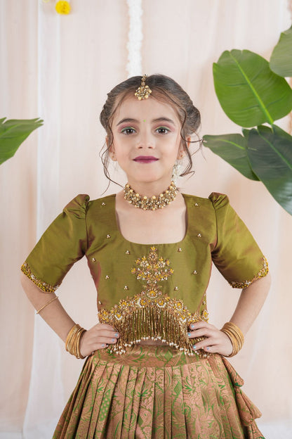 SILKEN GREEN