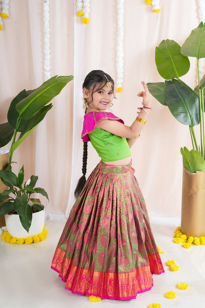 GREEN SRINGAR